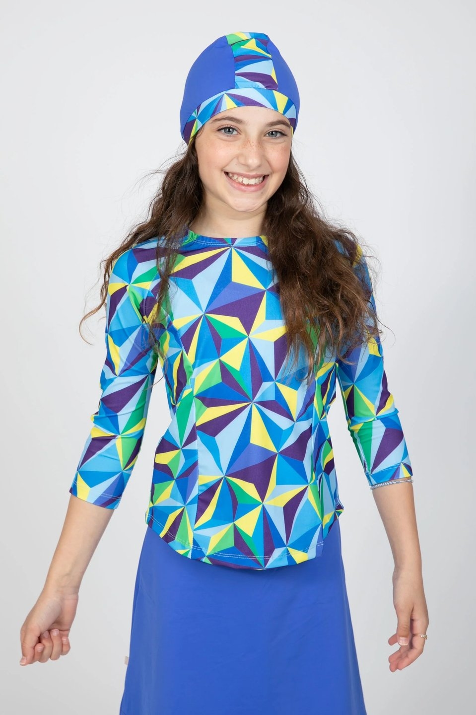 סט חולצה וחצאית לילדות כחול ומשולשים זוהרים - Image 2